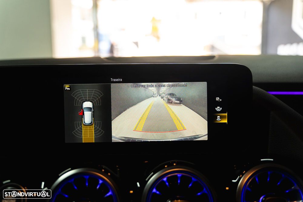 Mercedes-Benz GLA 250 e 8G-DCT AMG Line - 13