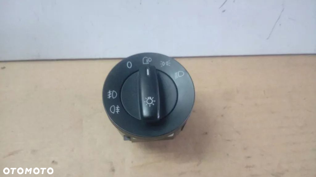 WŁĄCZNIK ŚWIATEŁ VW GOLF V PASSAT B6 1K0941431N - 2