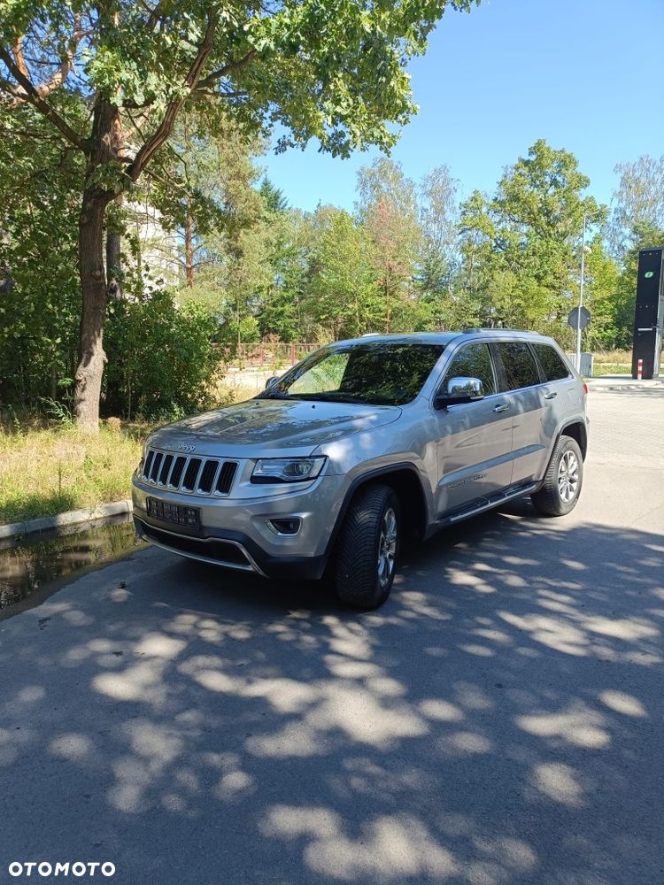Jeep Cherokee - 4