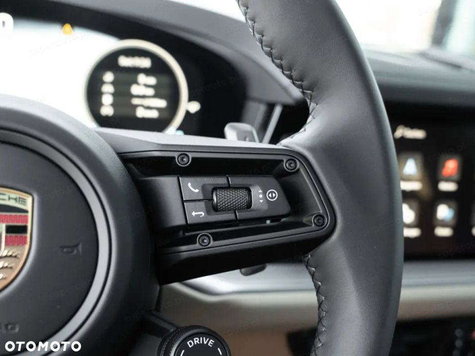 Porsche Cayenne Standard - 9