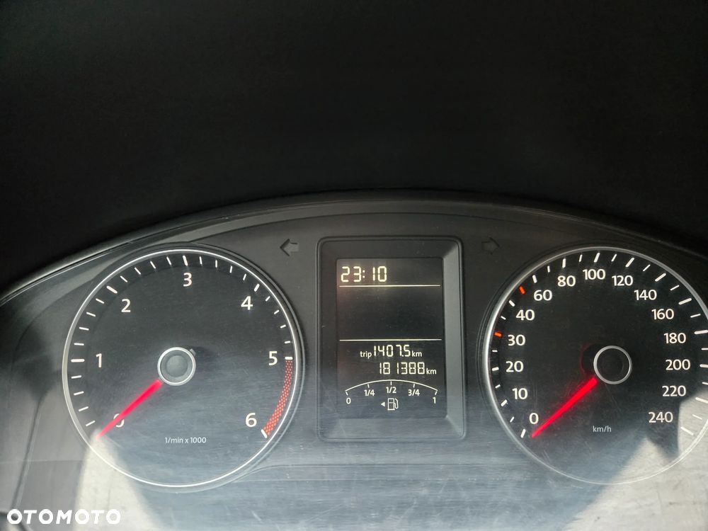 Volkswagen Transporter - 22