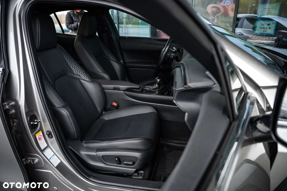 Lexus UX 250h Prestige AWD - 25