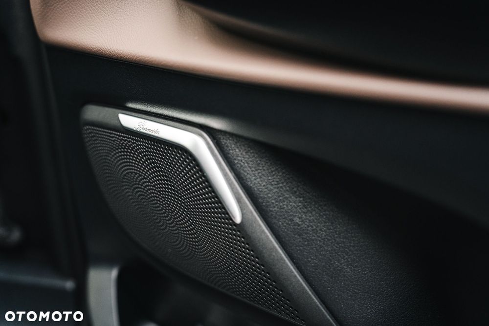 Mercedes-Benz Klasa V - 15