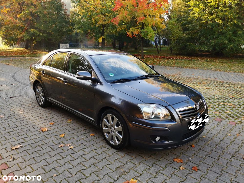 Toyota Avensis 2009 photo 2