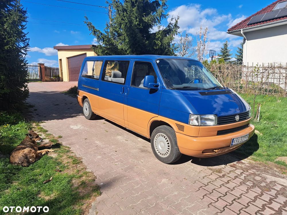 Volkswagen Caravelle - 3