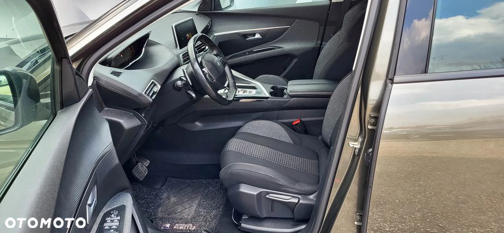 Peugeot 5008 BlueHDi 130 EAT8 Active - 17