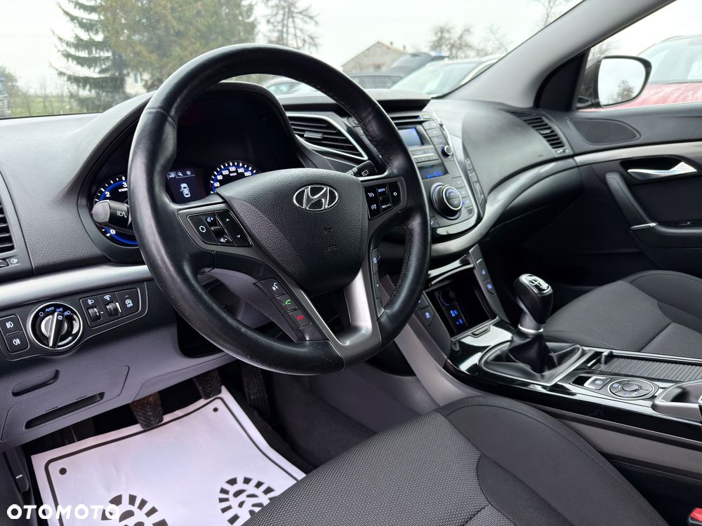 Hyundai i40 Kombi blue 1.7 CRDi Premium - 11