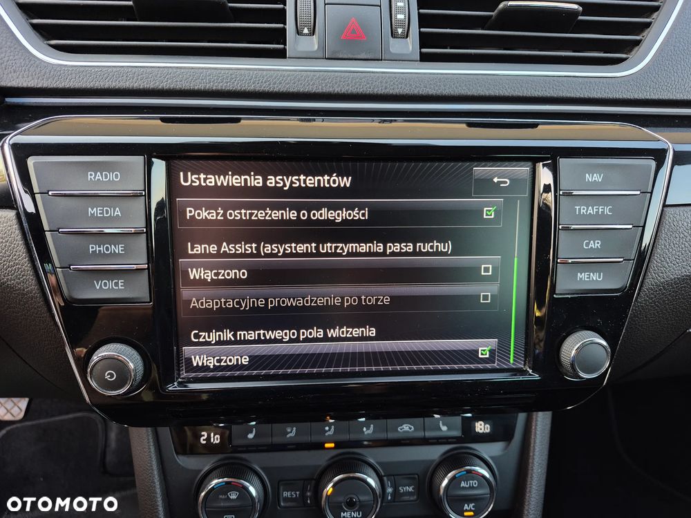 Skoda Superb 1.8 TSI L&K - 35