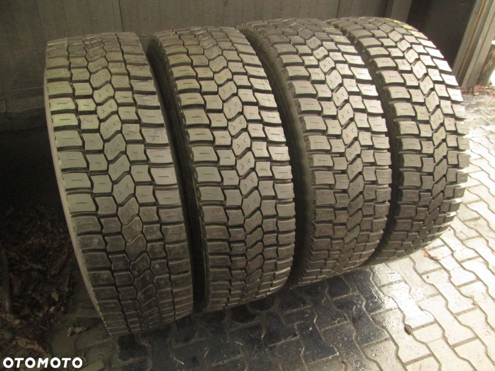 315/70R22,5 Bieżnikowana WZÓR DUNLOP. Opony ciężarowe - 3