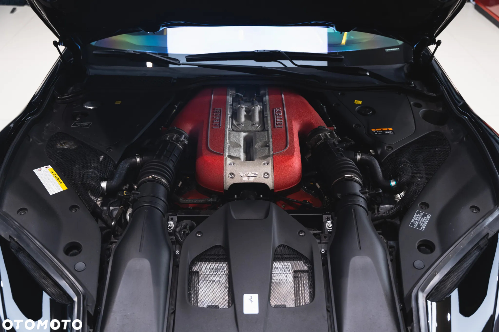 Ferrari 812 Superfast - 21