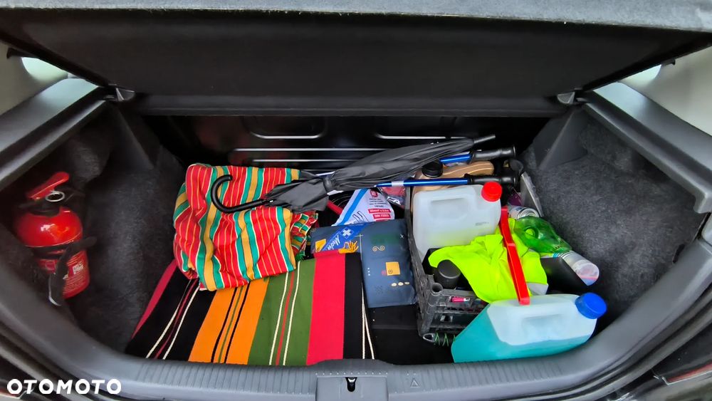 Volkswagen Polo 1.4 TDI Comfortline - 18