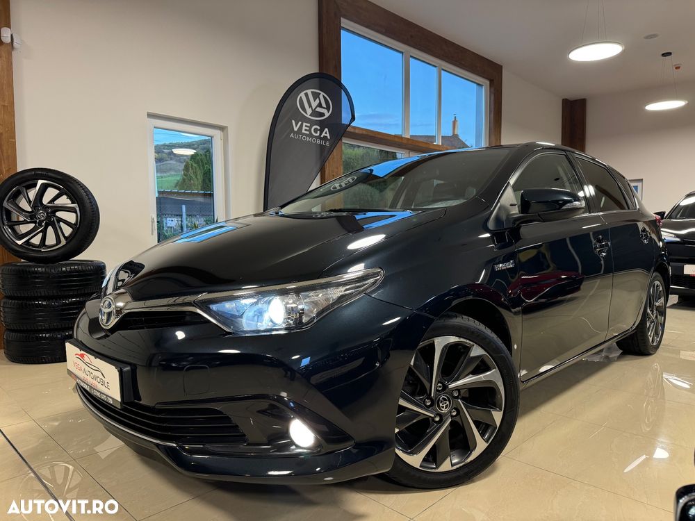 Toyota Auris 1.8 VVT-i Hybrid Automatik Design Edition - 1