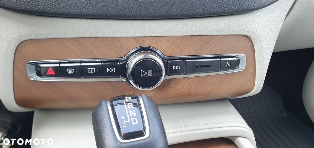 Volvo XC 90 D5 AWD Inscription - 40