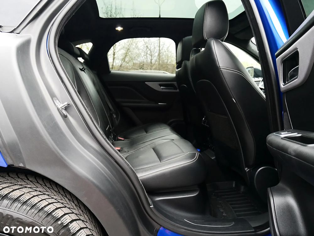 Jaguar F-Pace 2.0 i4P AWD R-Sport - 7