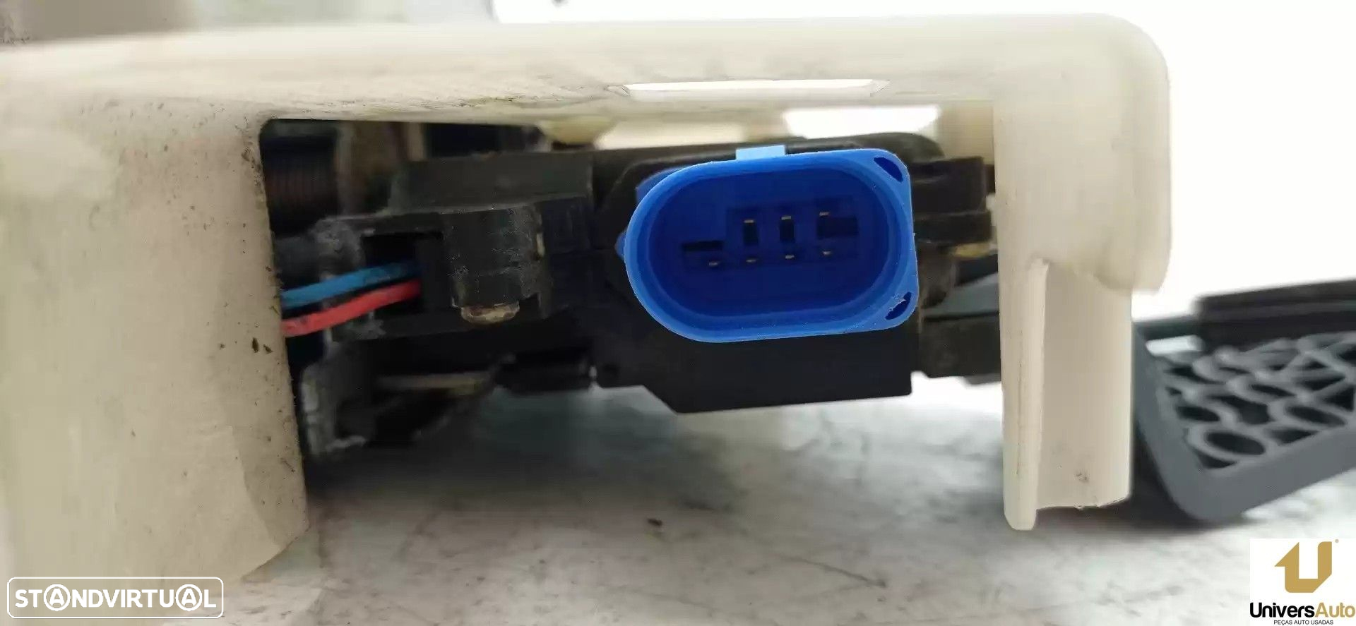 FECHADURA PORTA TRASEIRA DIREITA PORSCHE CAYENNE 2006 -7L0839016 - 4