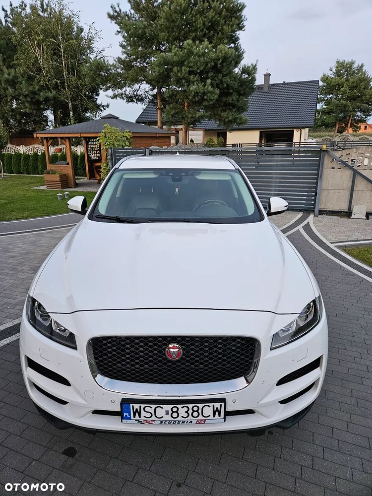 Jaguar F-Pace 2.0 i4P AWD Prestige - 9