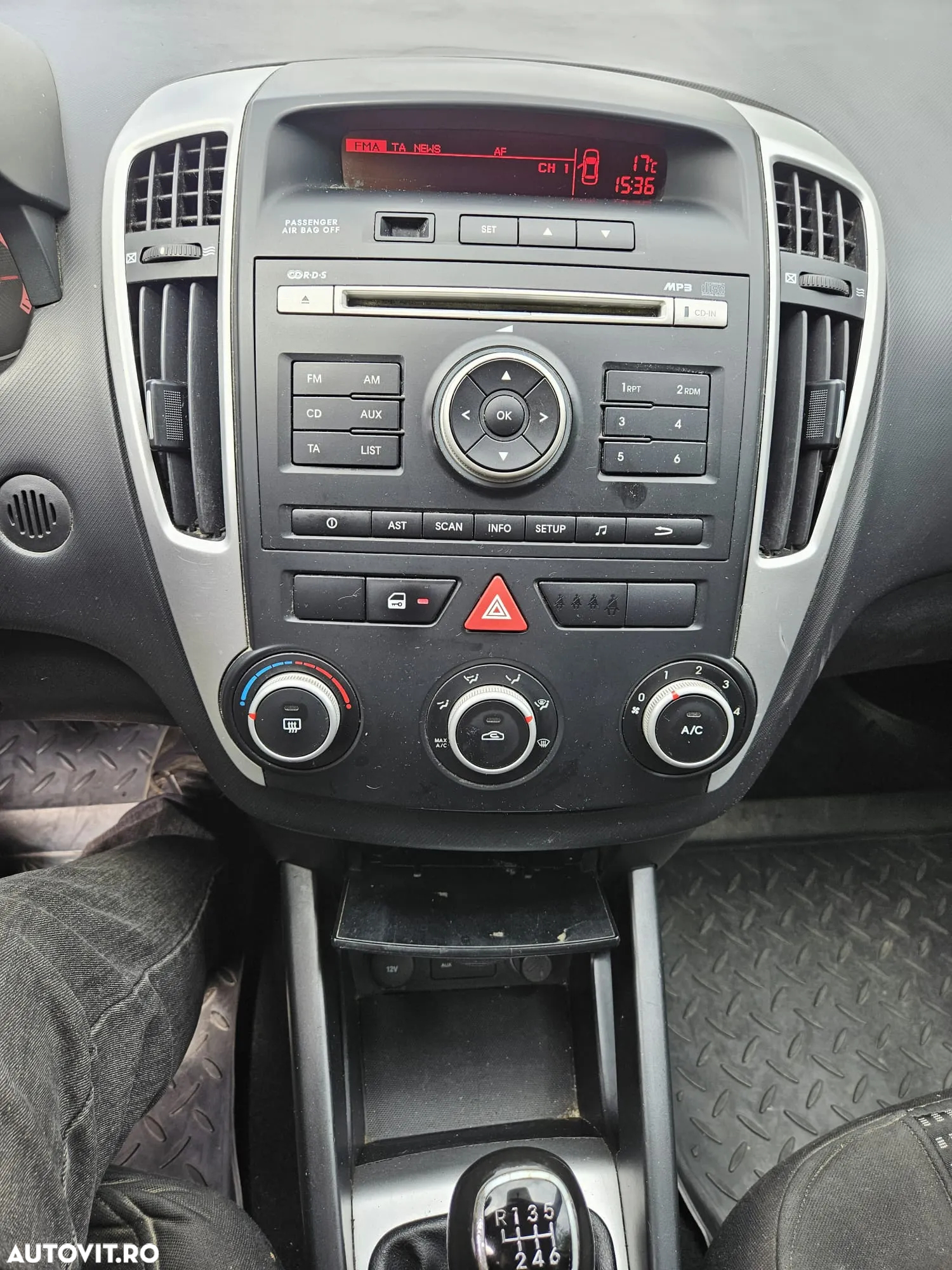 Kia Ceed Cee'd 1.6 DSL City - 10