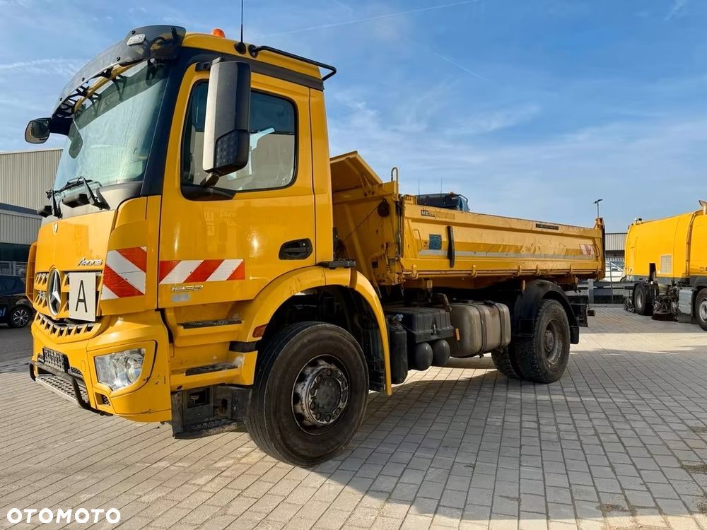 Mercedes-Benz Arocs 1832 K Meiller – Wywrotka 3-stronna / EURO 6 / 105 tys. km / 4X2 - 2