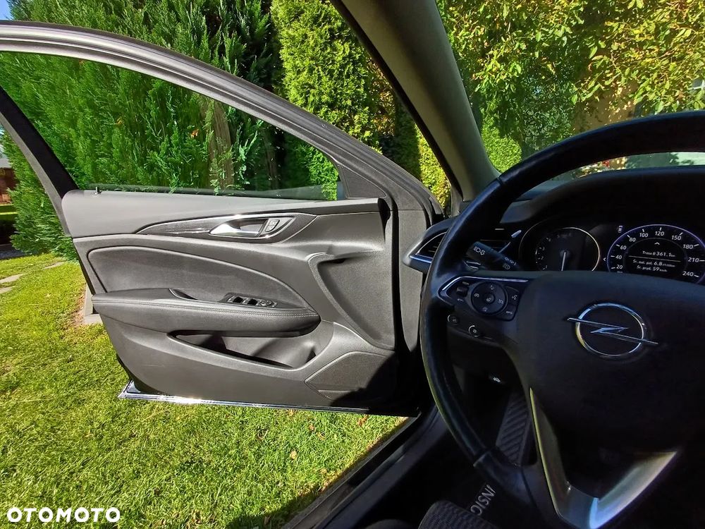 Opel Insignia - 21