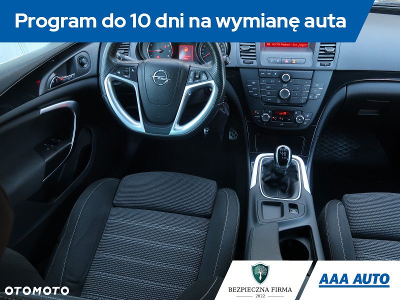 Opel Insignia - 8