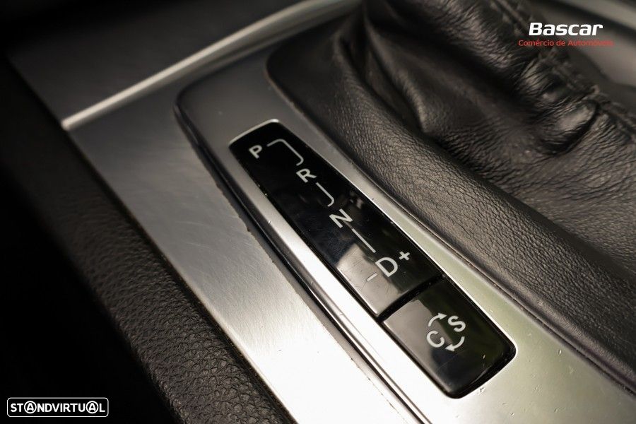 Mercedes-Benz E 250 CDI Avantgarde BE Auto. - 36