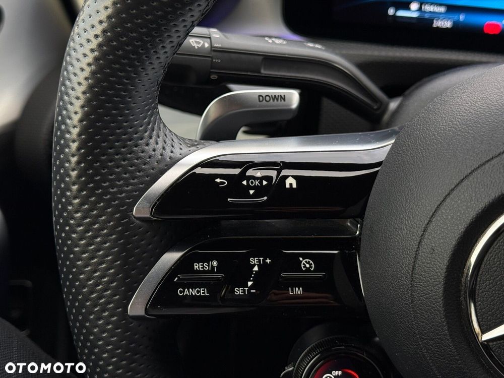 Mercedes-Benz Klasa A 35 AMG 4-Matic 7G-DCT - 16