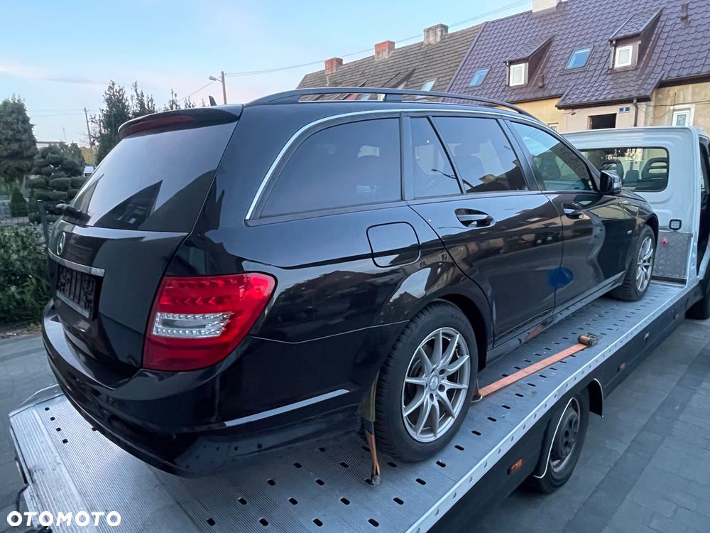 Mercedes-Benz Klasa C 180 BlueEFFICIENCY 7G-TRONIC - 11