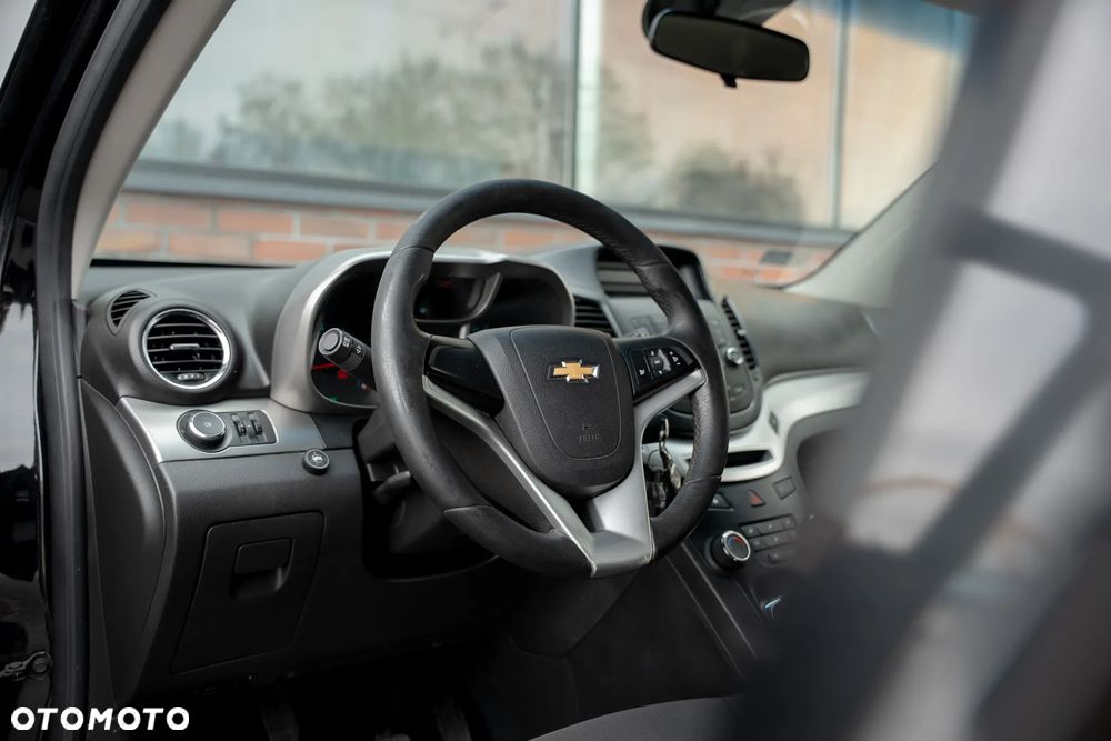 Chevrolet Orlando - 22