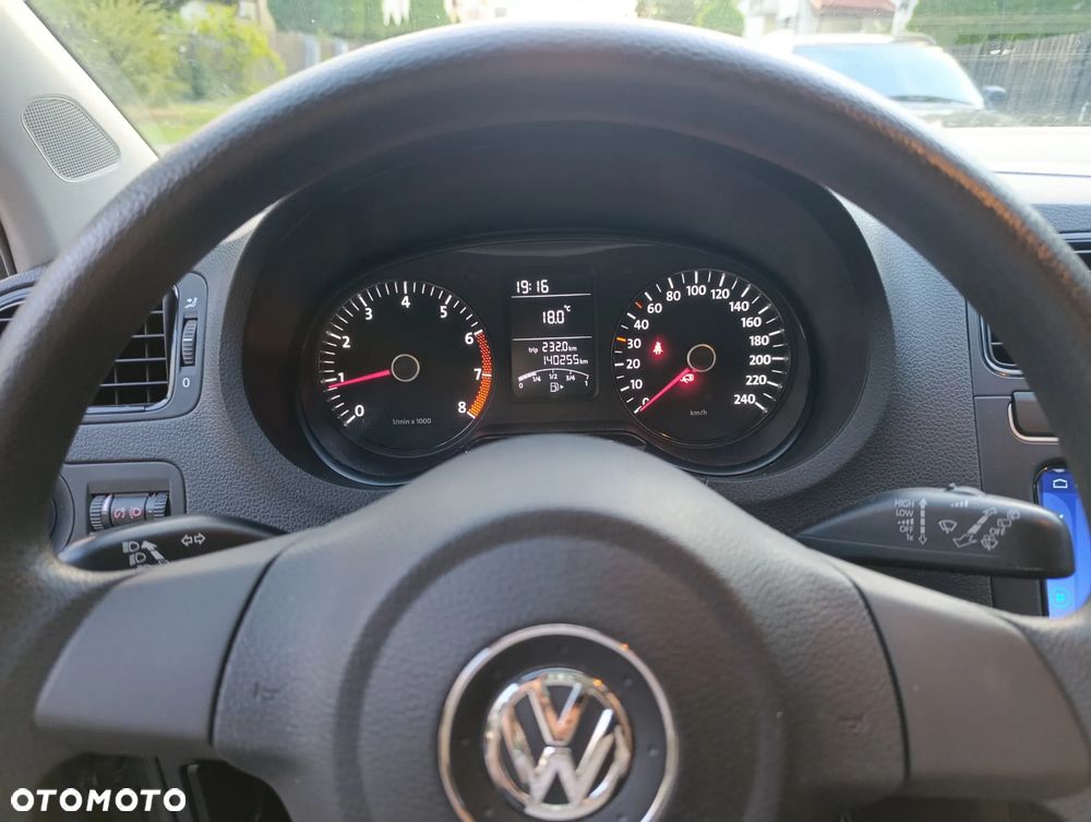 Volkswagen Polo 1.2 Team - 13