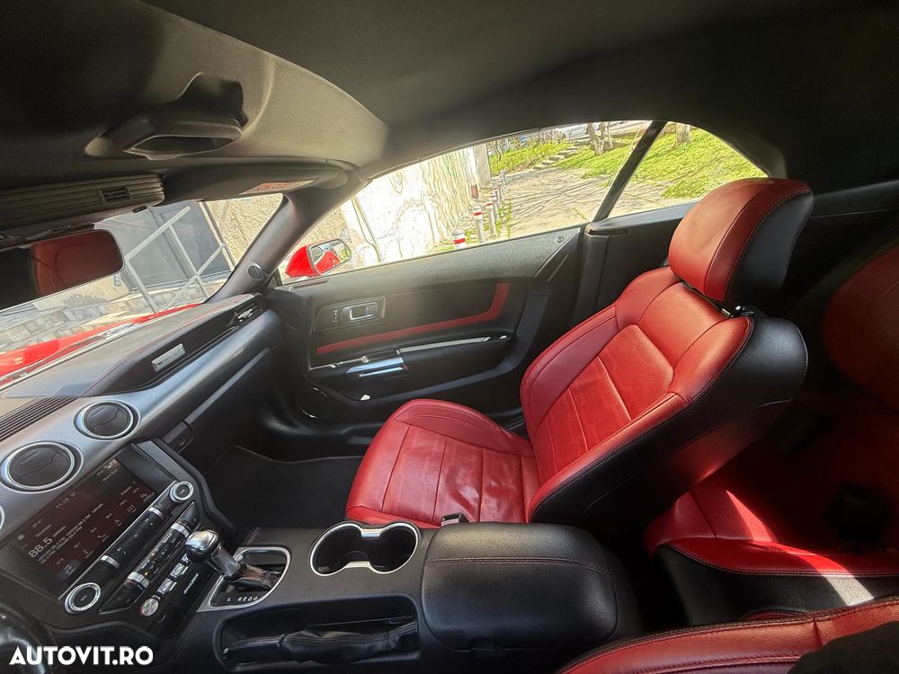 Ford Mustang 5.0 V8 Aut. GT - 36