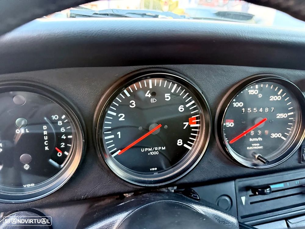 Porsche 911 Série G - 12