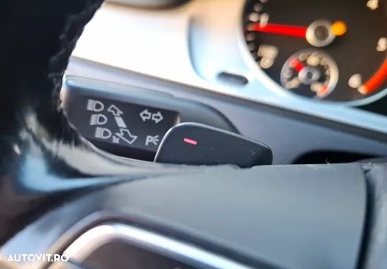 Volkswagen Passat CC 2.0 TDI 4Motion DSG Exclusive - 19