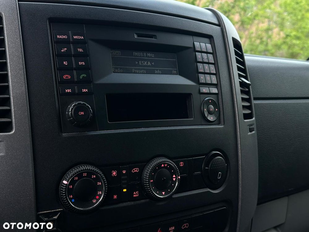 Volkswagen Crafter - 27