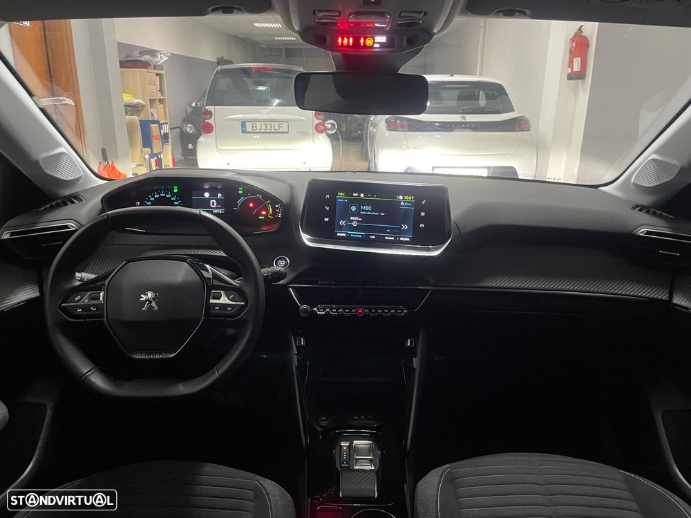 Peugeot e-208 E-Style - 26