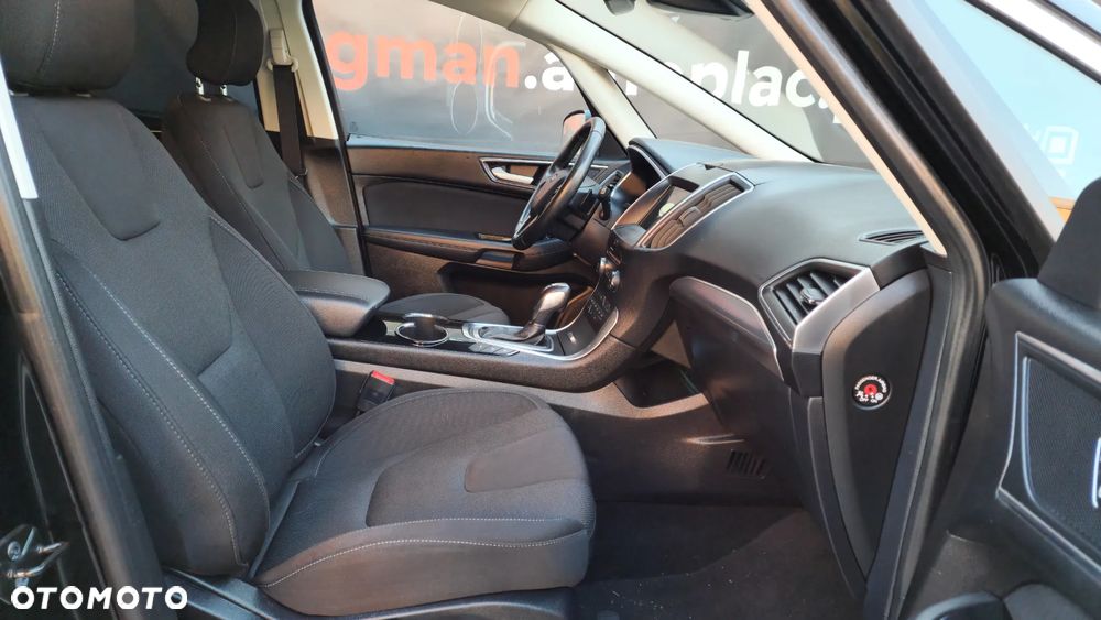 Ford S-Max - 17
