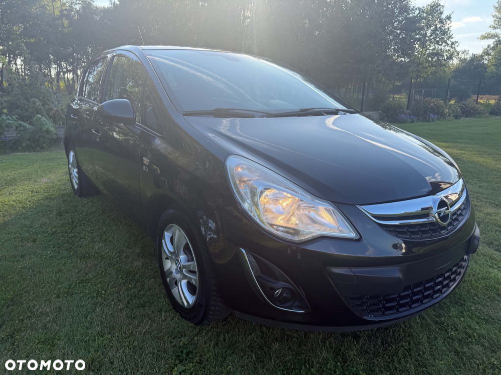 Opel Corsa 2012 photo 2