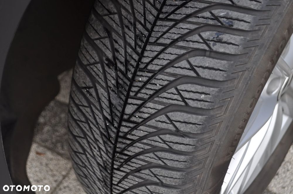 Volkswagen Tiguan 2.0 TDI DPF BlueMotion Technology Sport & Style - 16