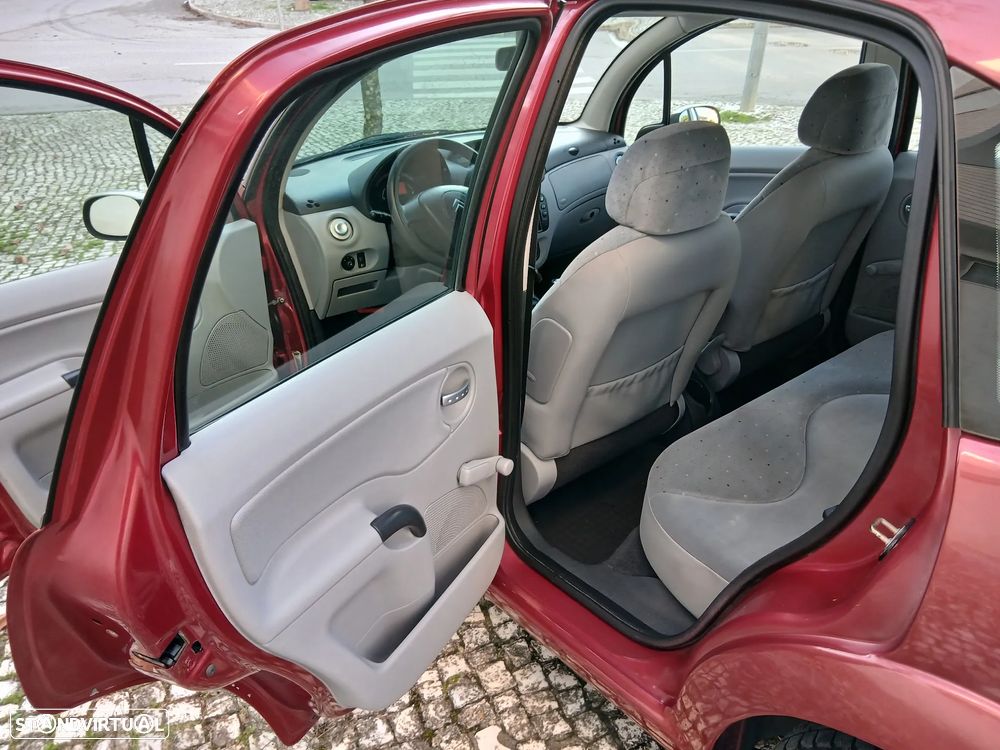 Citroën C3 1.4 HDi XTR - 11