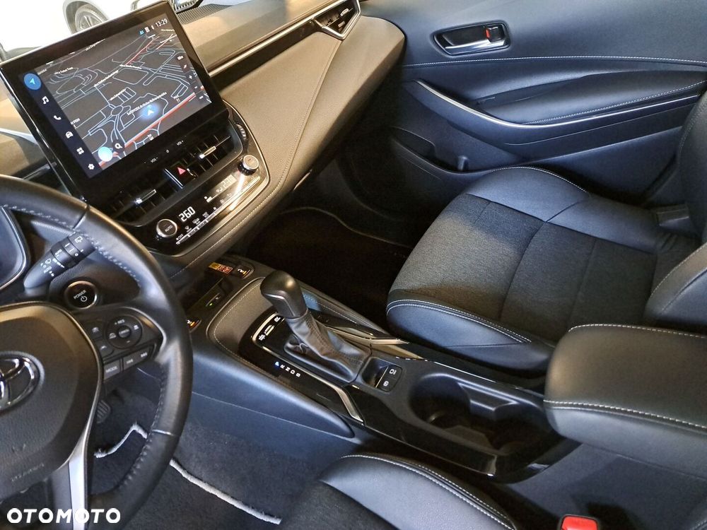 Toyota Corolla 1.8 Hybrid Style - 29