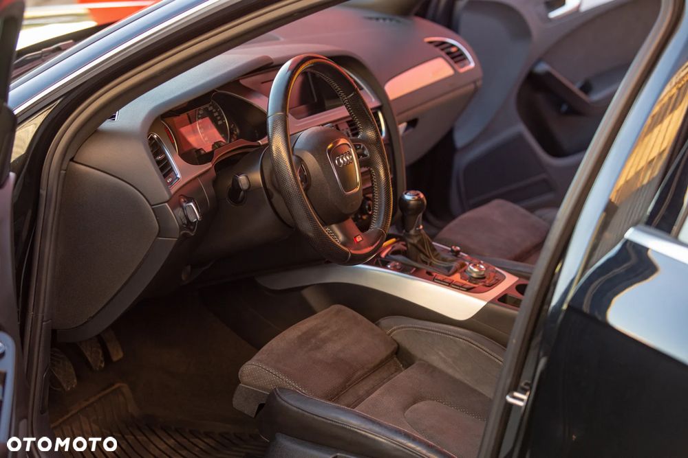 Audi A4 Avant 2.0 TFSI Quattro - 25