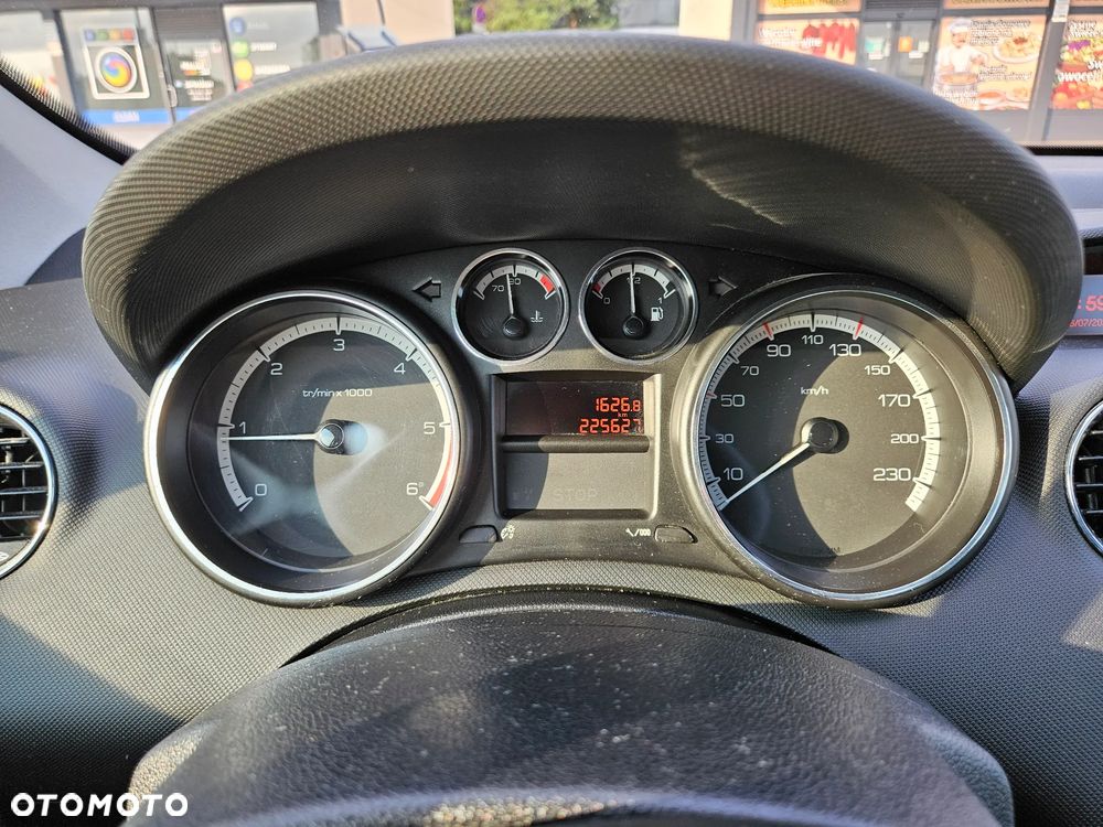 Peugeot 308 1.6 HDi Premium - 19