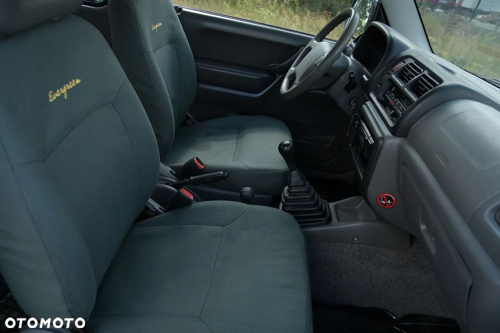 Suzuki Jimny 1.3 - 17