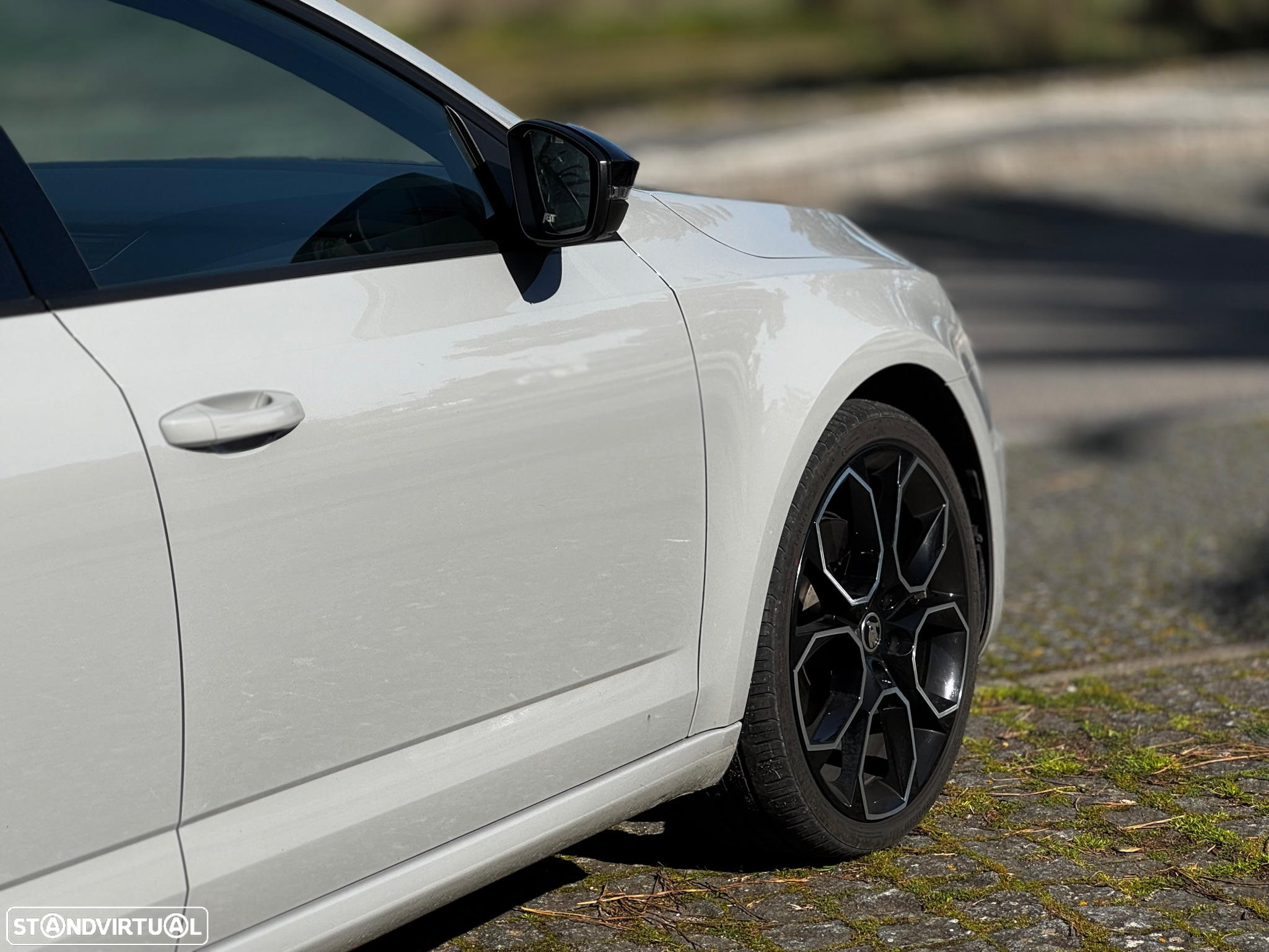 Skoda Octavia Break 2.0 TDI DSG 4x4 RS First Edition - 13