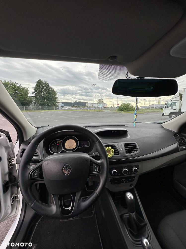 Renault Megane 1.6 16V Style Edition - 8