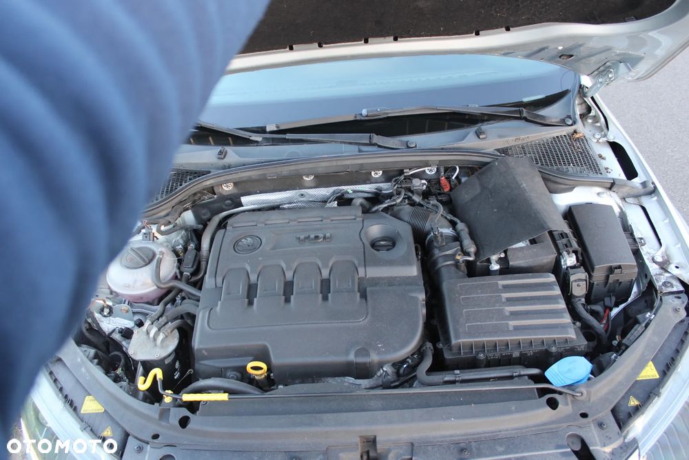 Skoda Octavia 2.0 TDI RS - 34