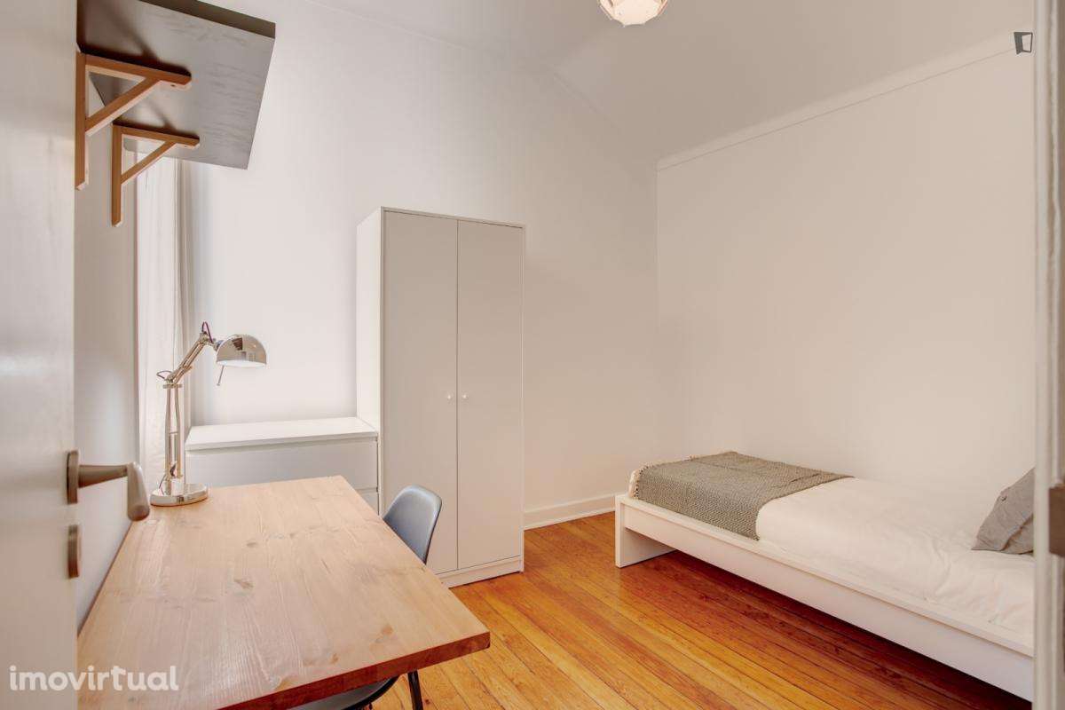 Quarto - localizado em Santos Lisbon - Grande imagem: 2/20