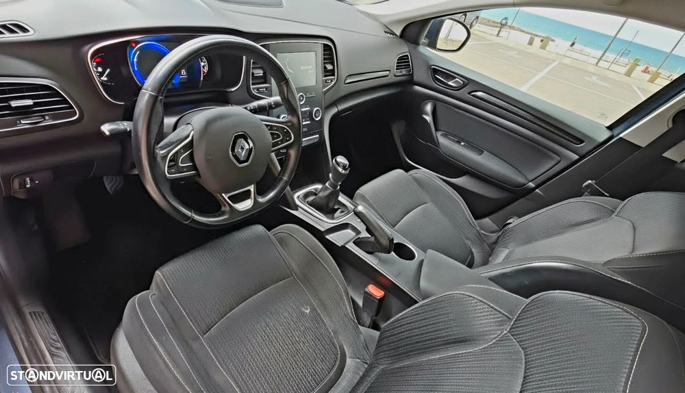Renault Mégane ENERGY TCe 130 EXPERIENCE - 9