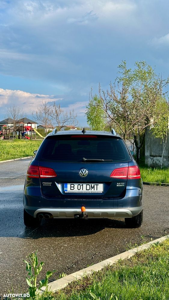 Volkswagen Passat 2.0 TDI 4Motion BlueMotion Technology Highline - 6