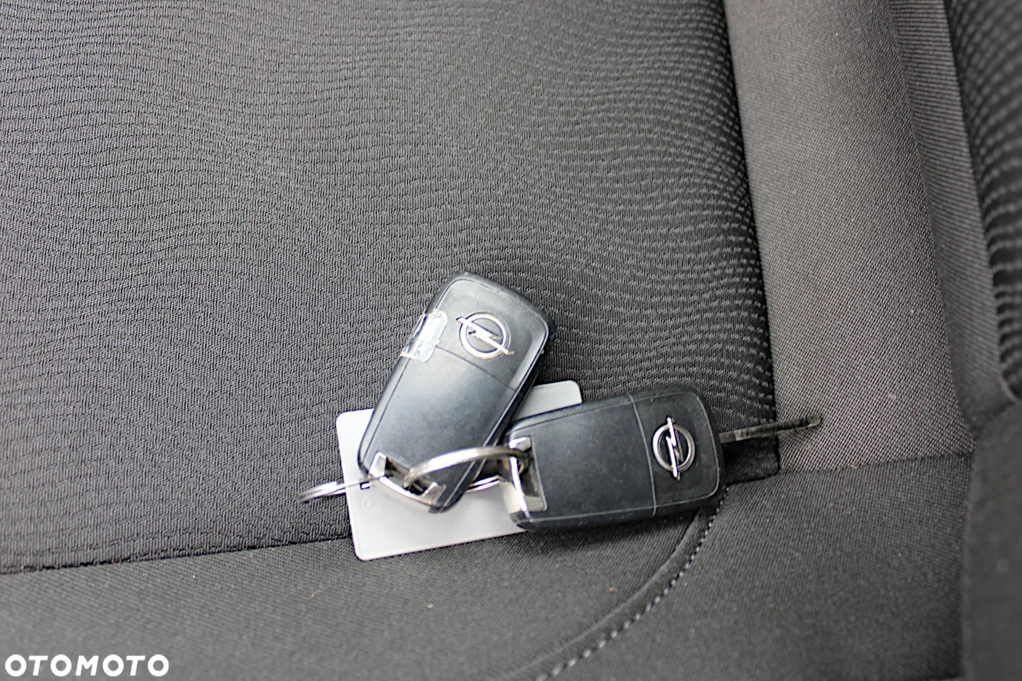 Opel Insignia - 38
