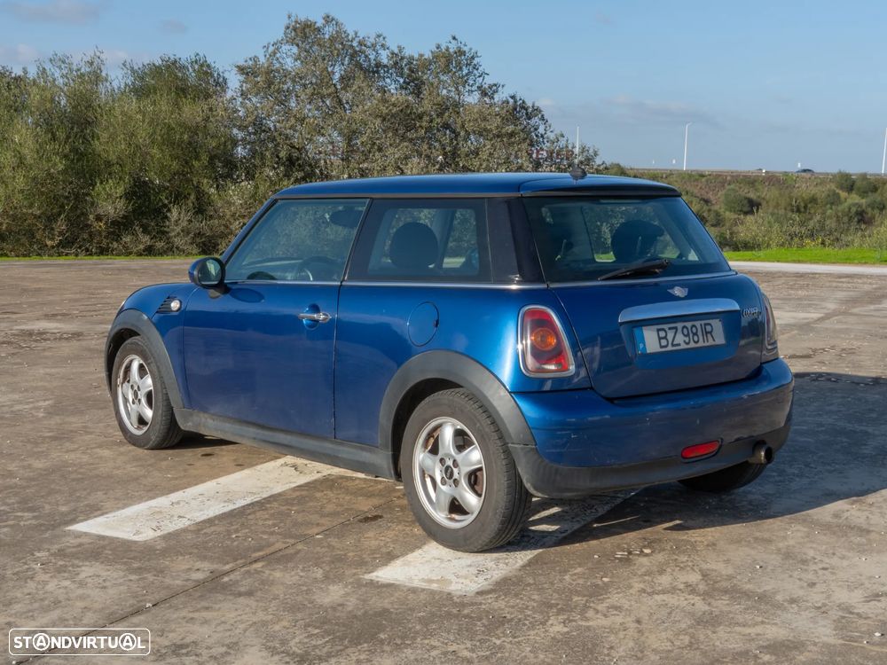 MINI 3 Portas Cooper D - 13